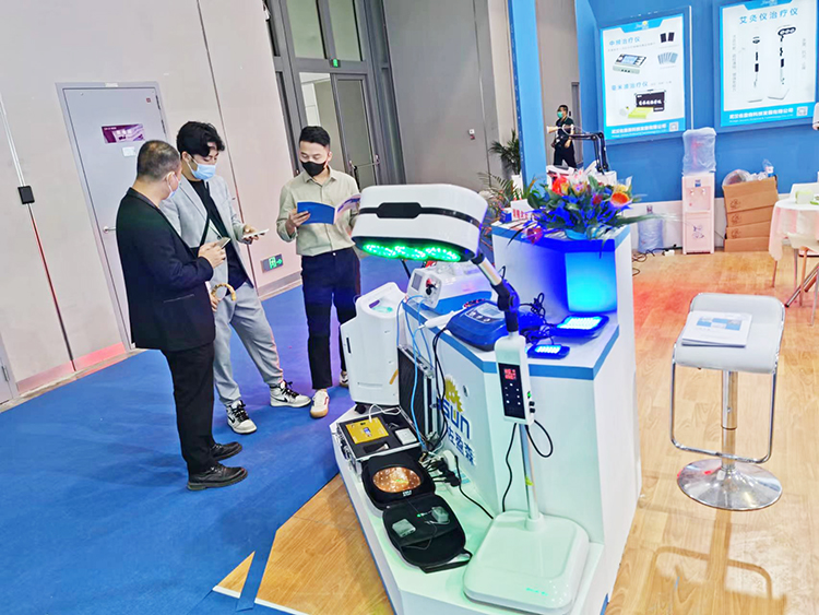 聚焦CMEF | 第86届中国国际医疗器械博览会—首日精彩纷呈(图2)