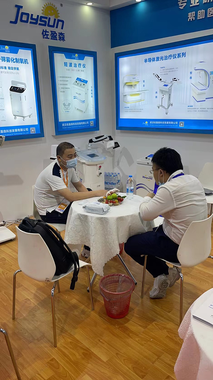 聚焦CMEF | 第86届中国国际医疗器械博览会—首日精彩纷呈(图10)